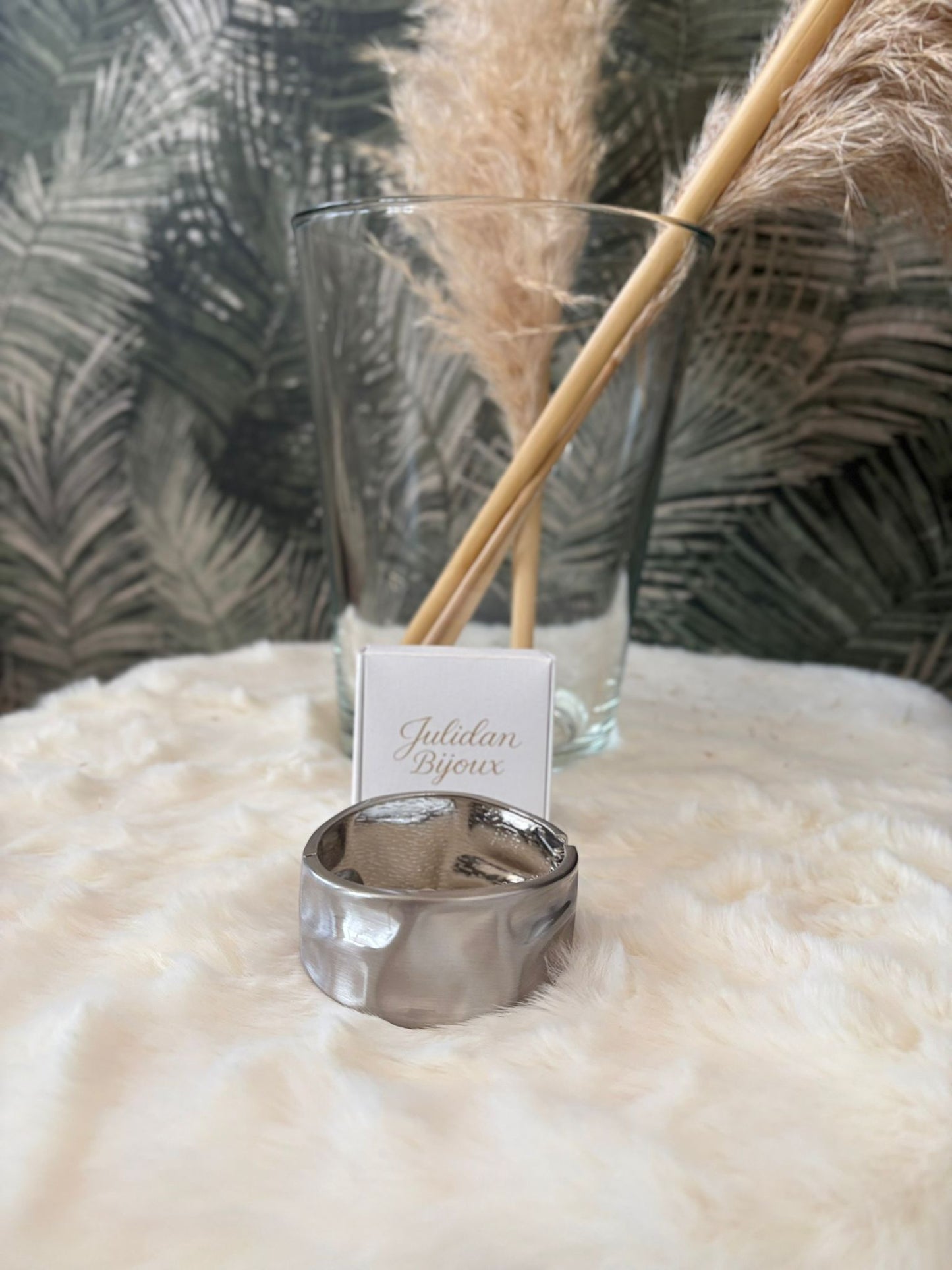 Bracciale cuff in metallo argento