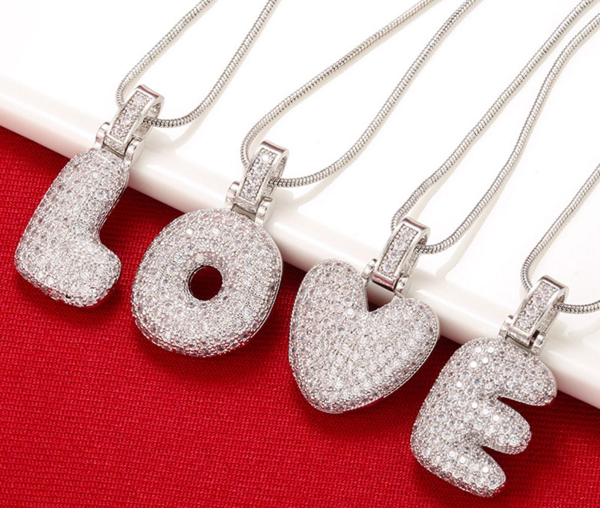 Lettera grande per collane