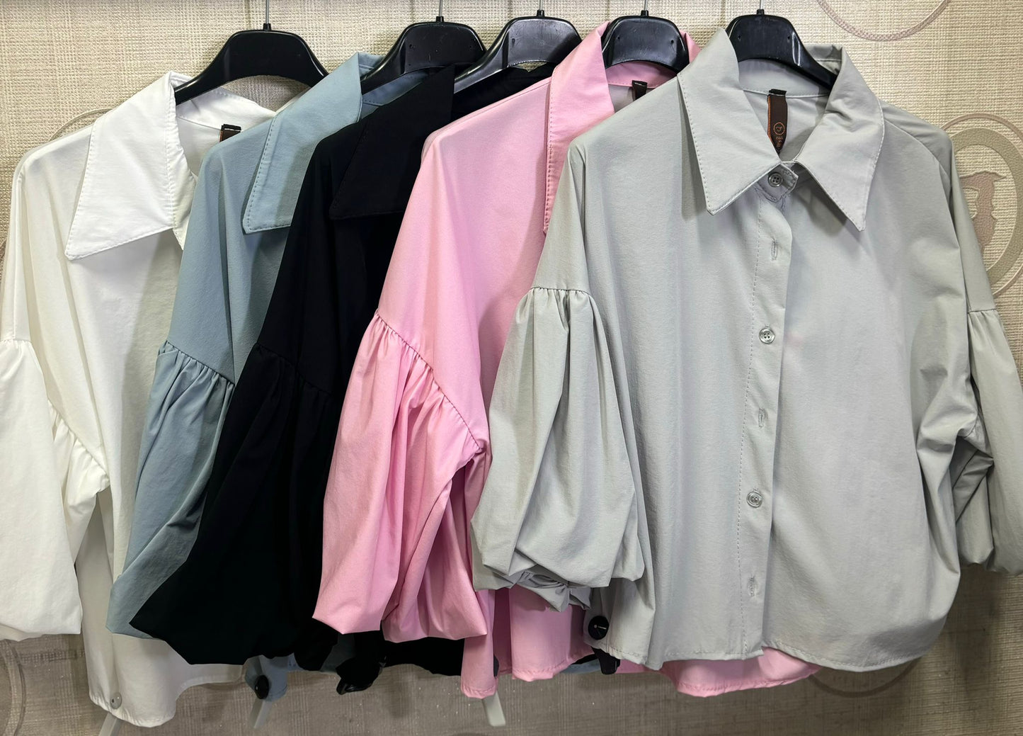 CAMICIA CON MANICA A SBUFFO