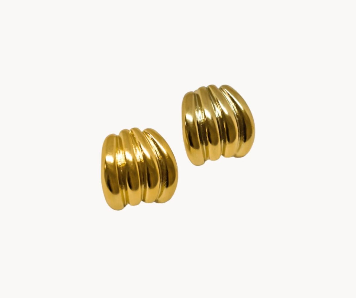 Orecchini ondulati base oro
