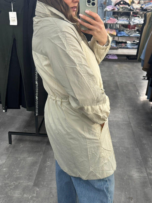 Giacca anti-vento lungo restrengibile con cuolisse