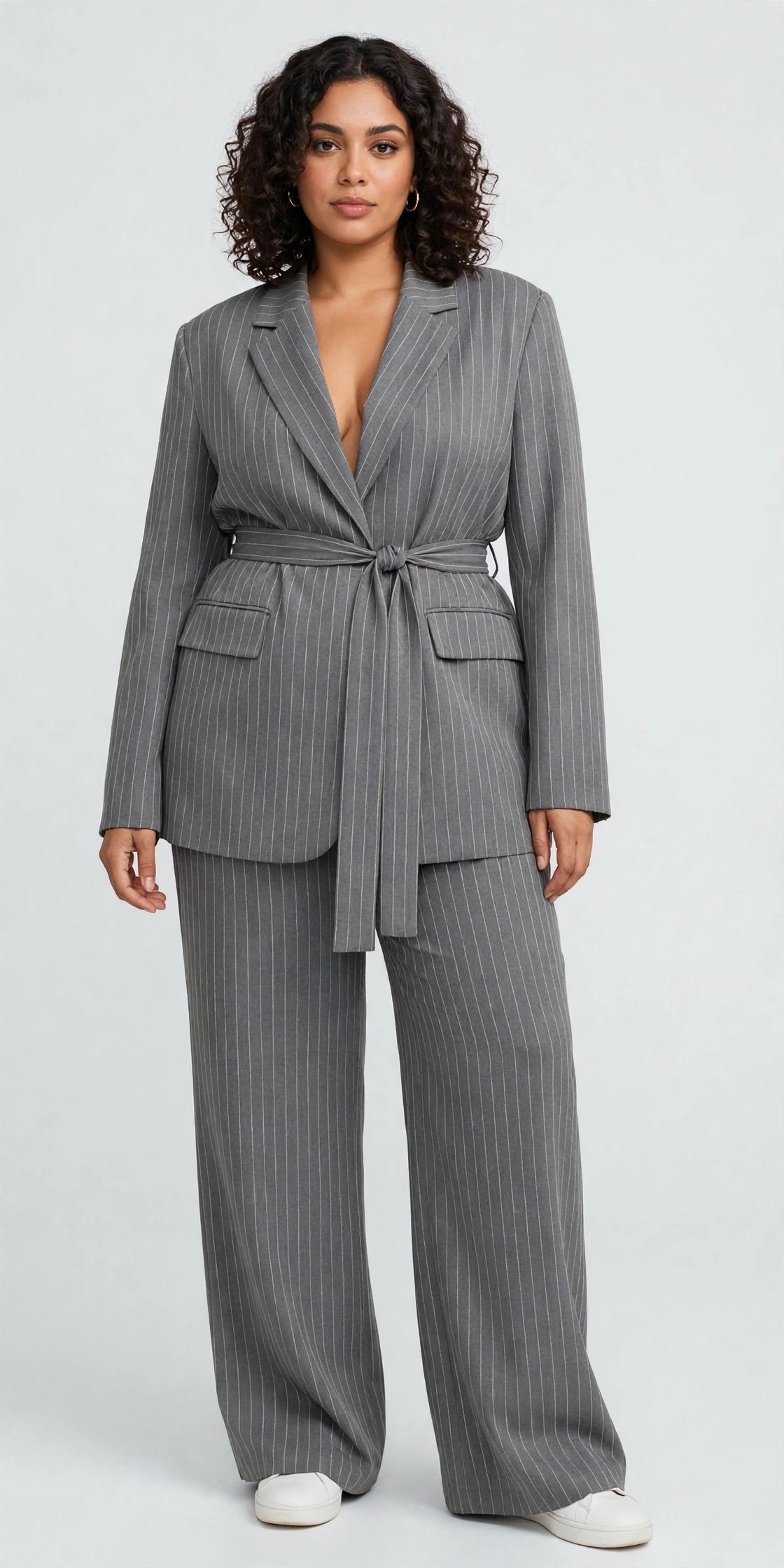 Tailleur gessato curvy