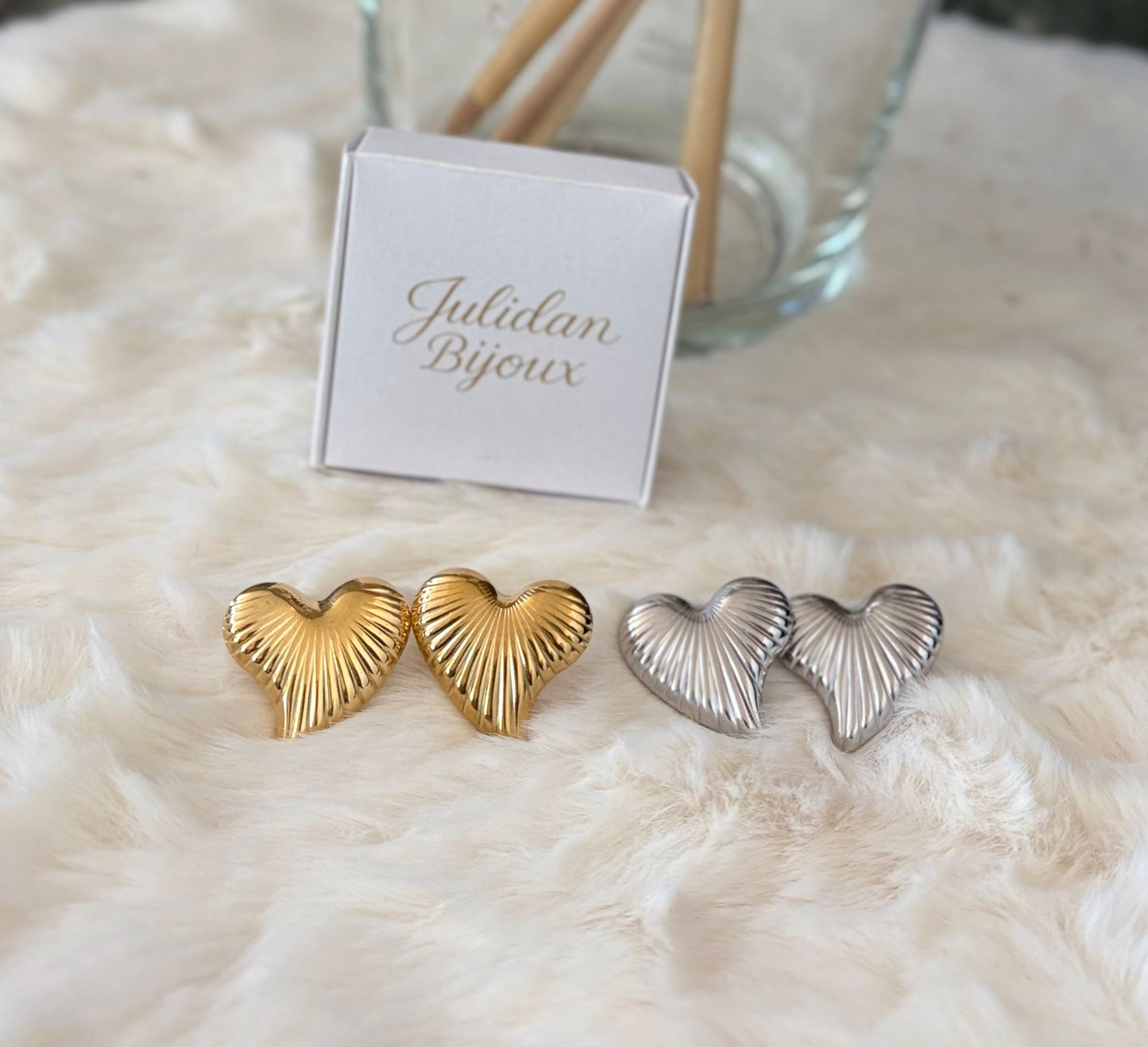 Orecchini cuore rigato