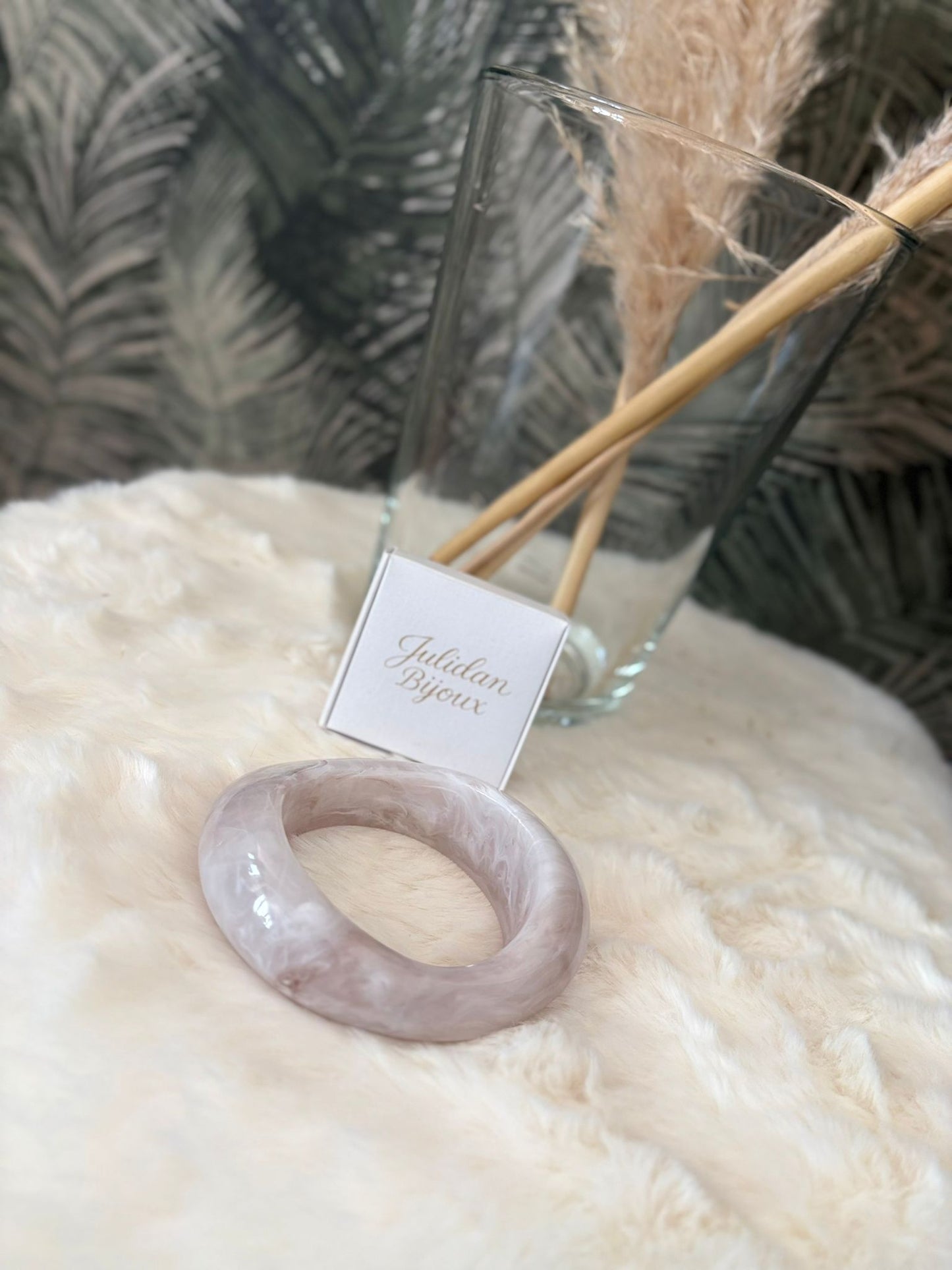 Bracciale in resina bianco-tortora