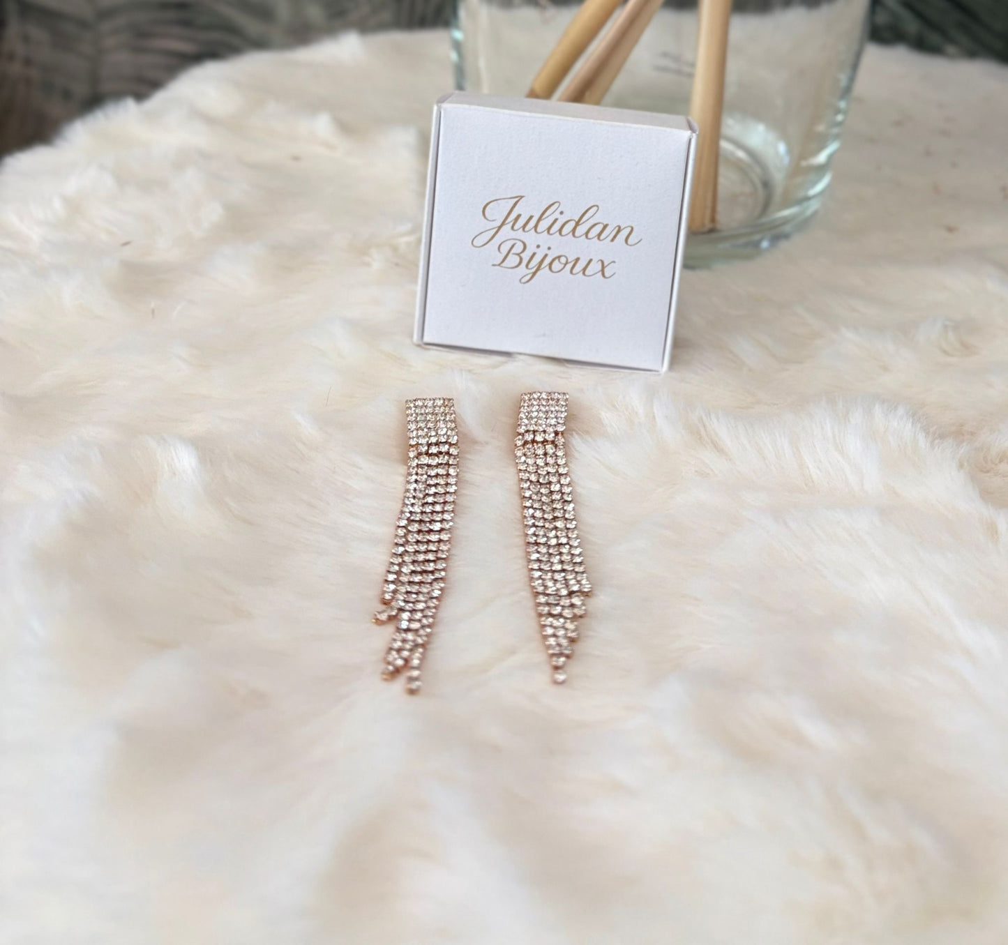 Orecchini pendenti con strass a Clips