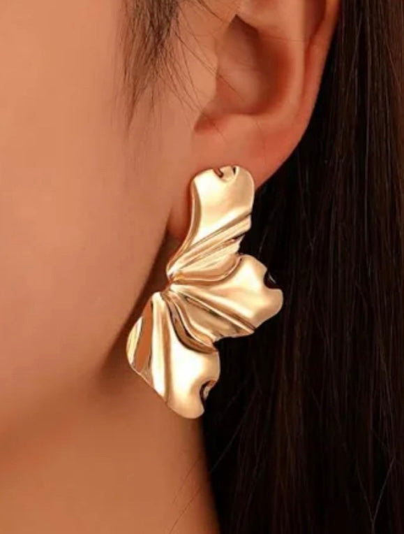Orecchini a foglia in acciaio placcato oro