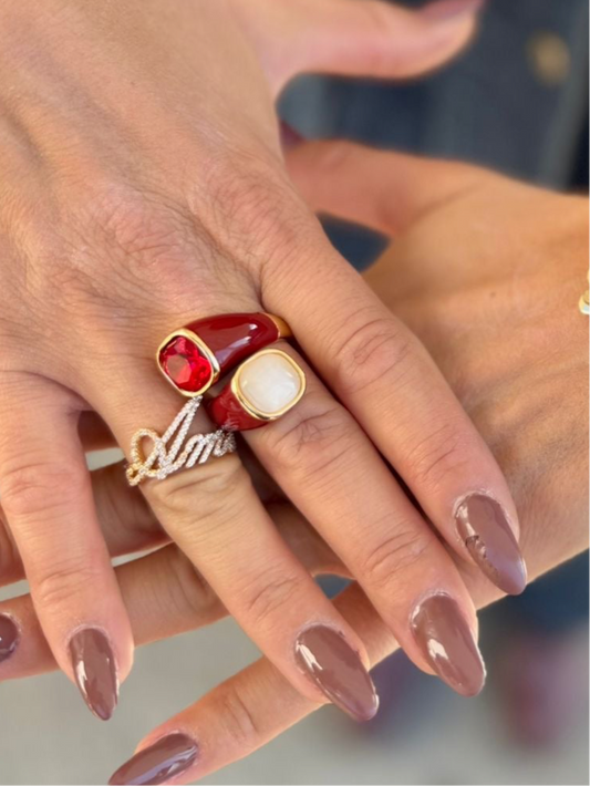 Anello ad incrocio con base oro