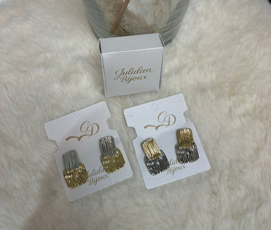 Orecchini con finitura martellata promo art.D-563