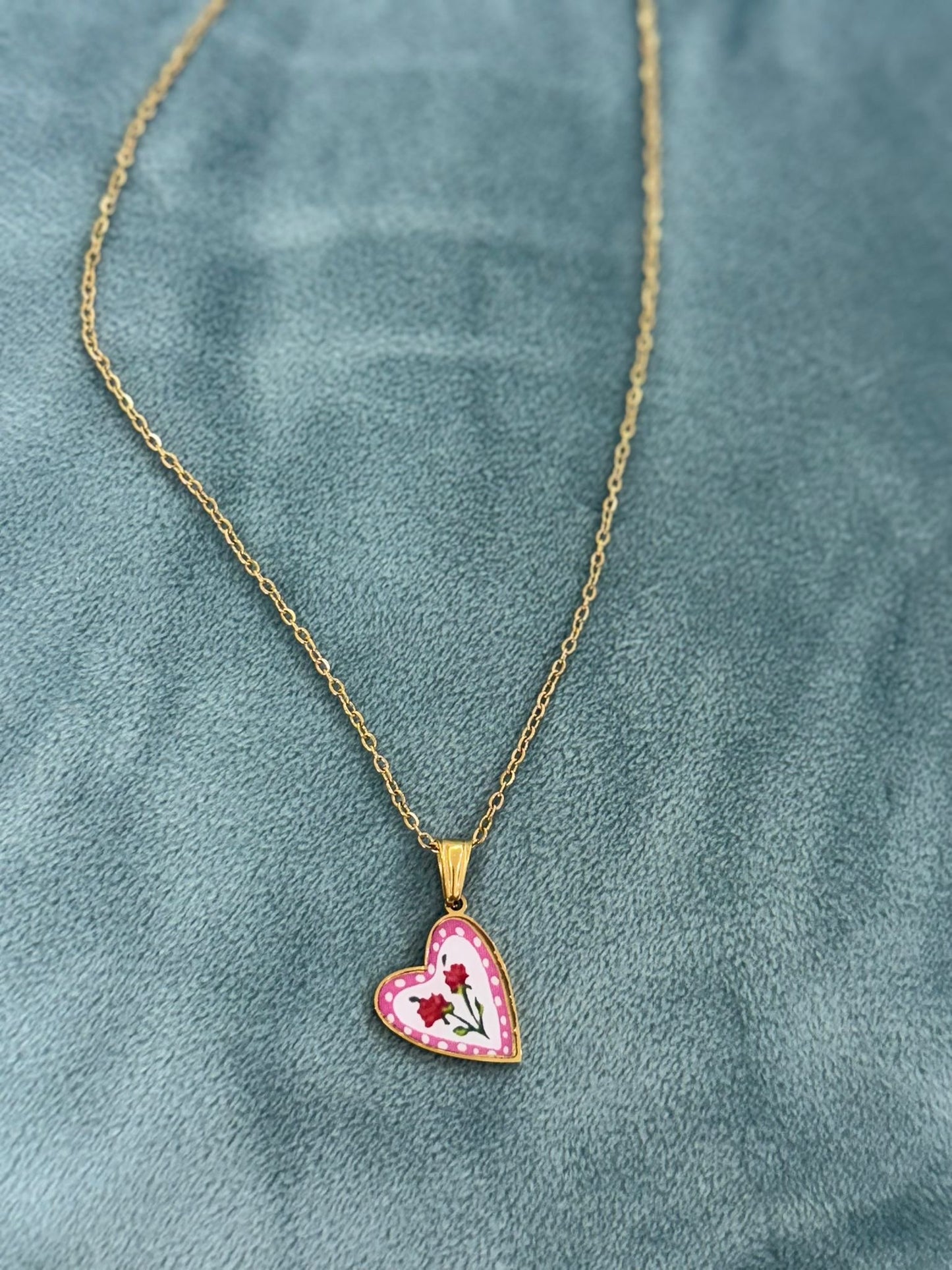 Collana Simbolika con ciondolo significativo base oro