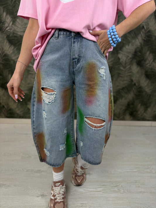 Bermuda con strappi e sfumature colorate art.9098