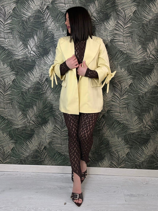 Pantalone merletto con laccio al piede