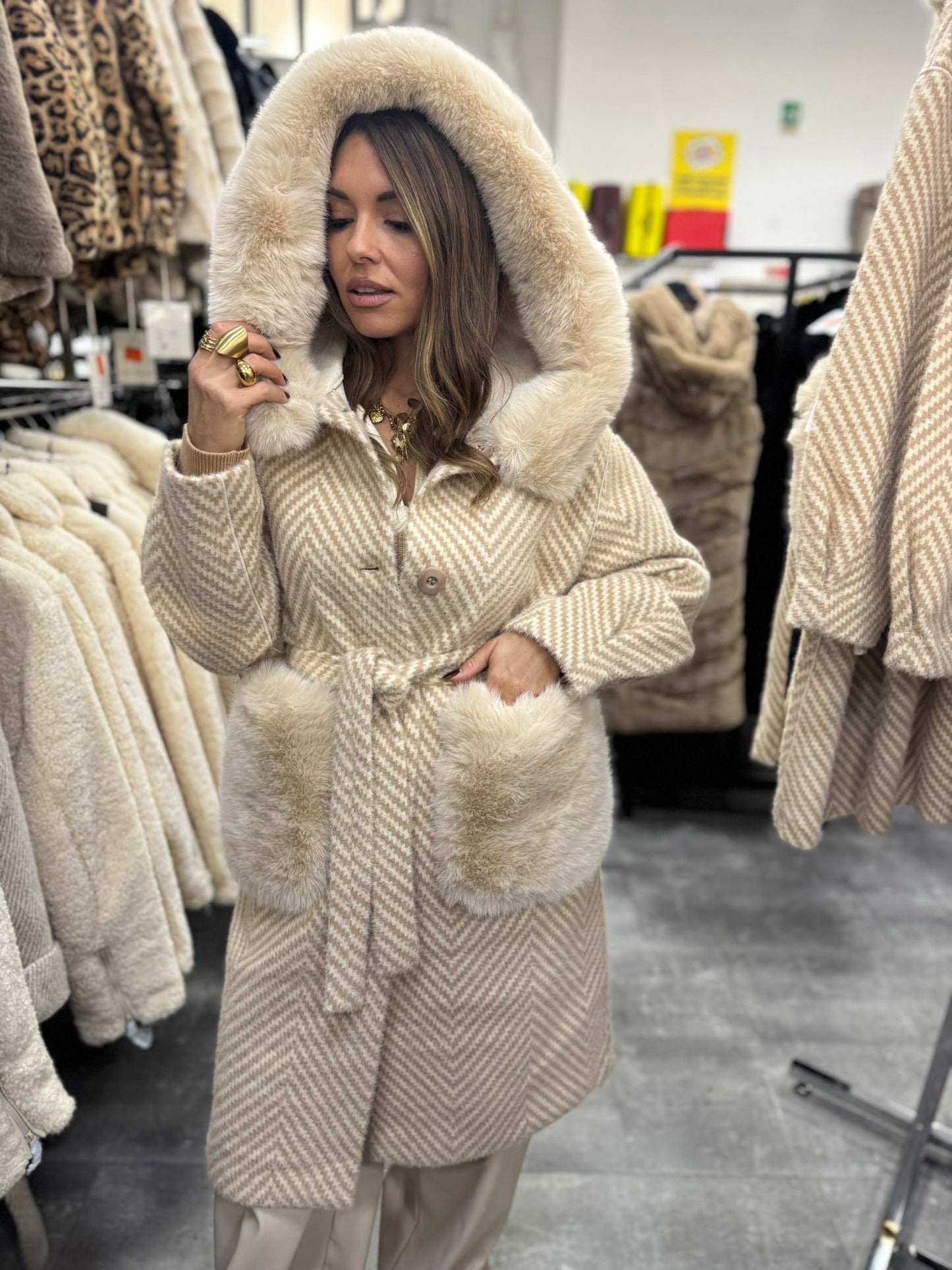 Cappottino con tasche a peluche art.PJ-803