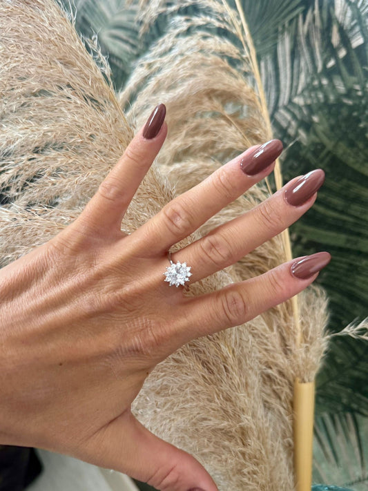 Anello su base acciaio con pietra colorata