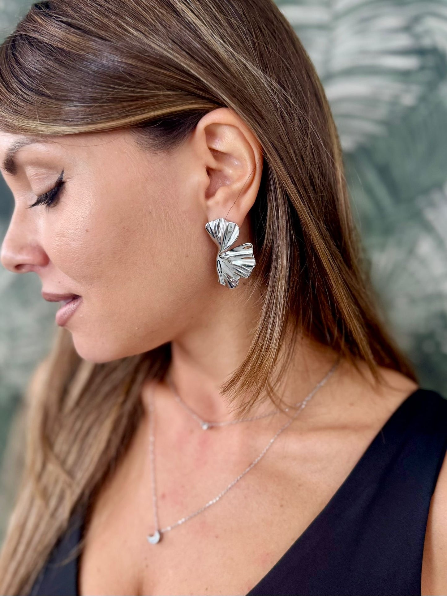 Orecchini a foglia in acciaio placcato argento