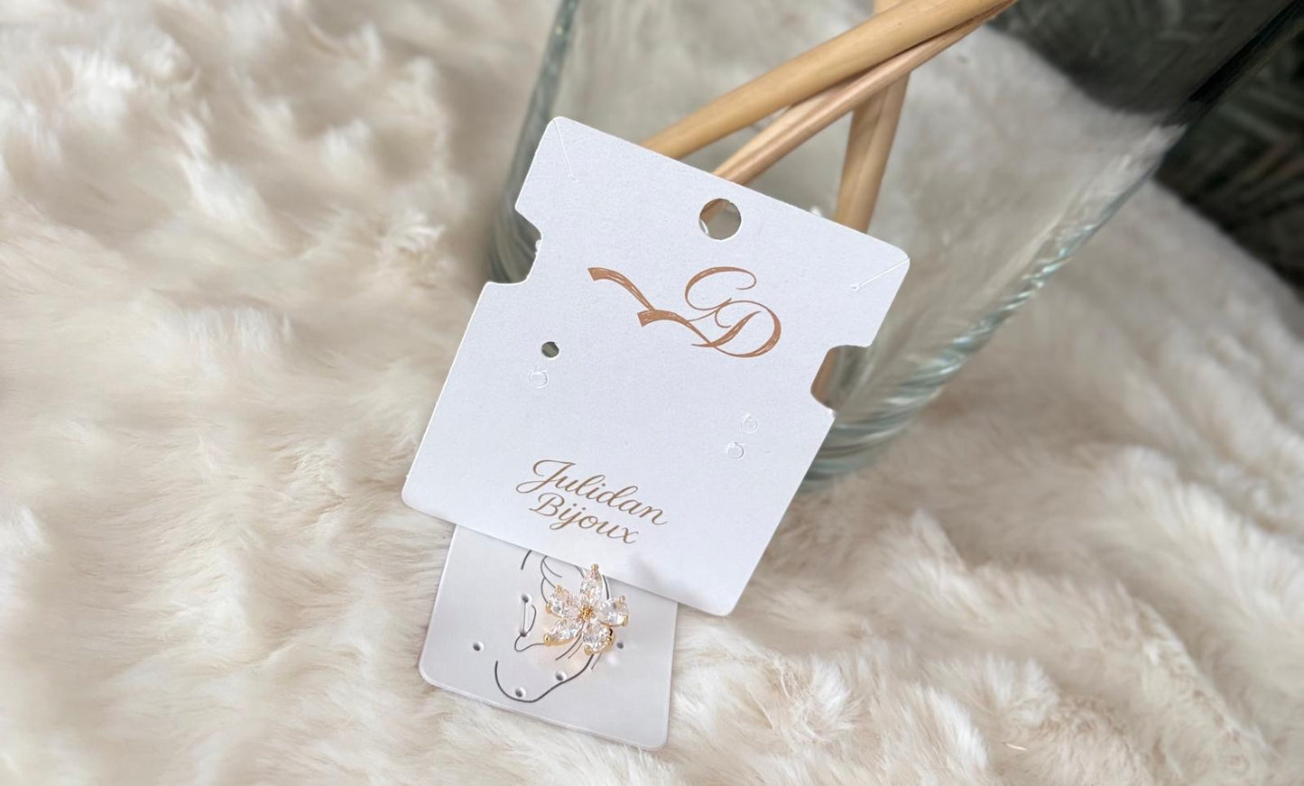 Orecchino fiore piccolo