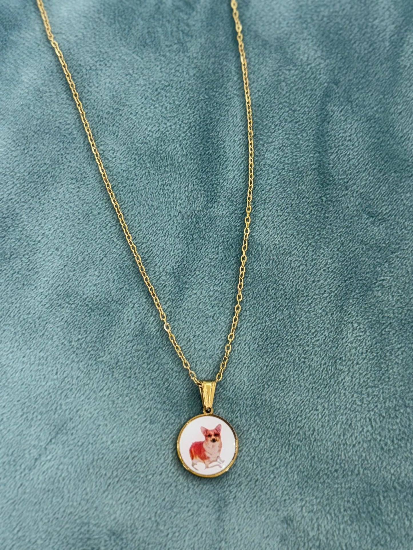 Collana Simbolika con ciondolo significativo base oro