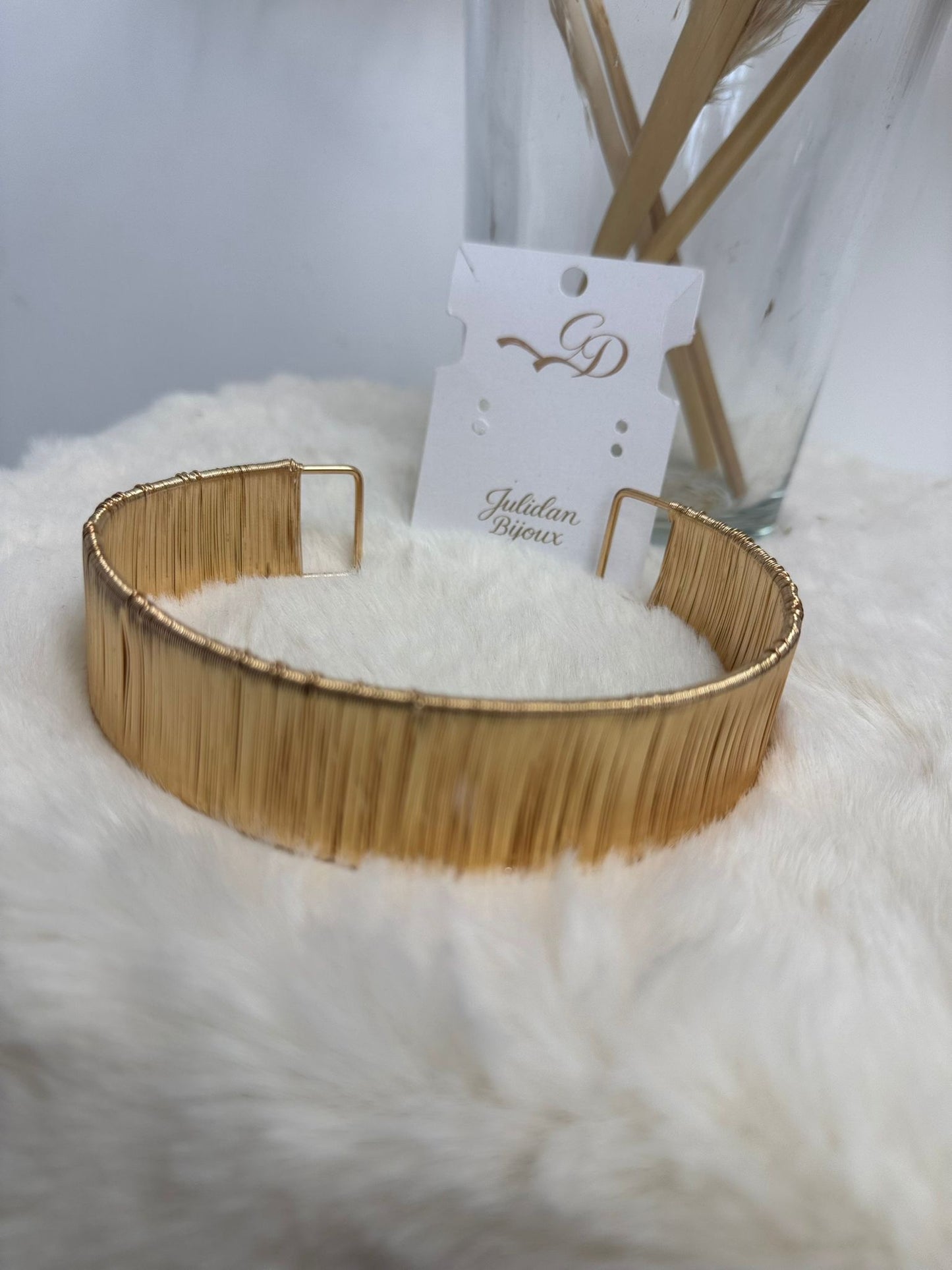 Collana a collo con design frange