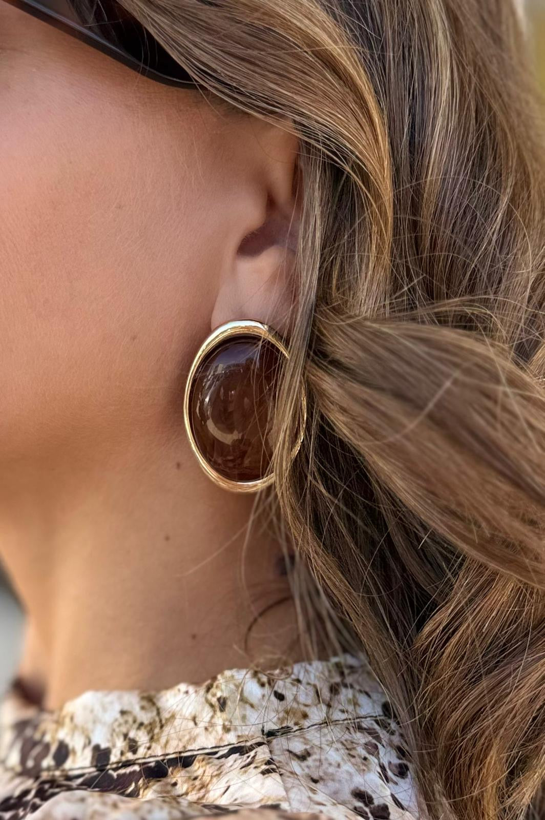 Orecchini con pietra cabochon