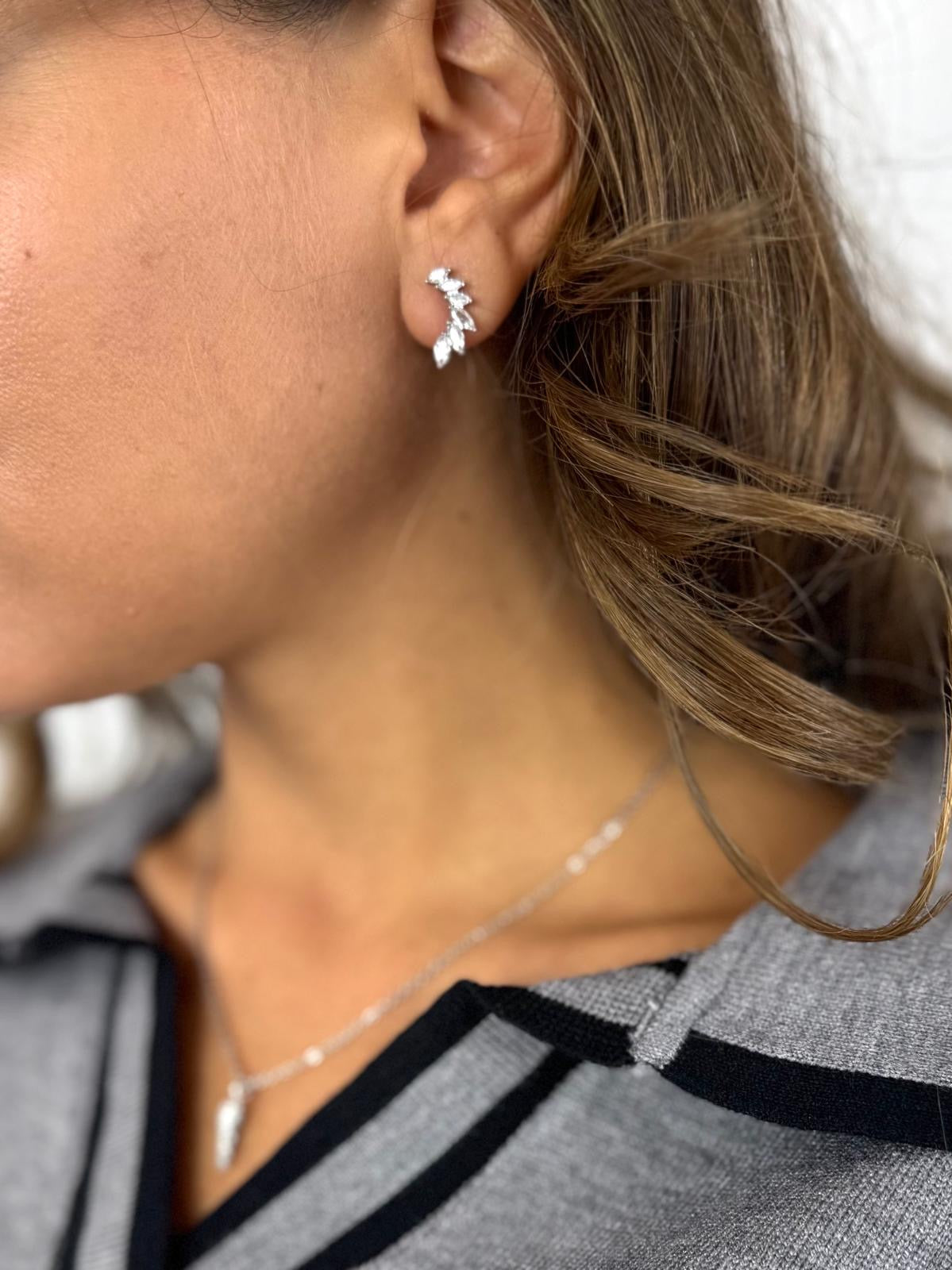 Orecchini mini foglie con diamanti