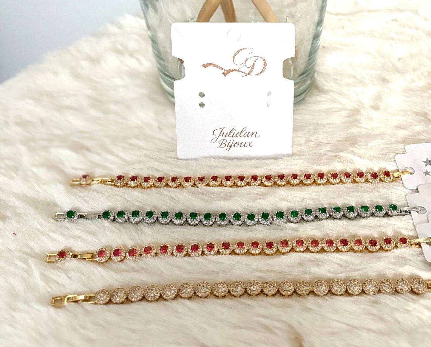 Bracciale con zirconi e strass