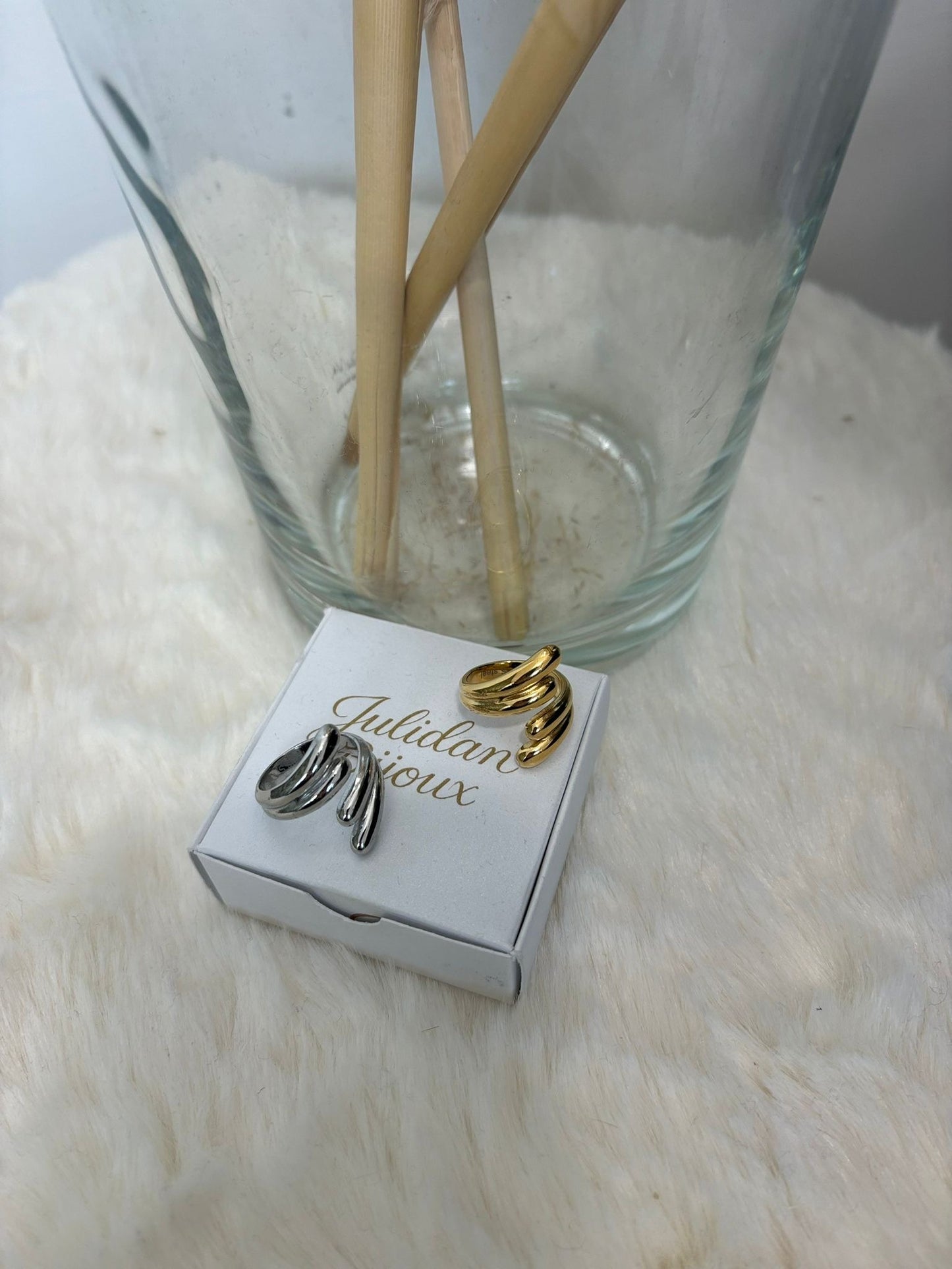 Anello a fascia a spirale