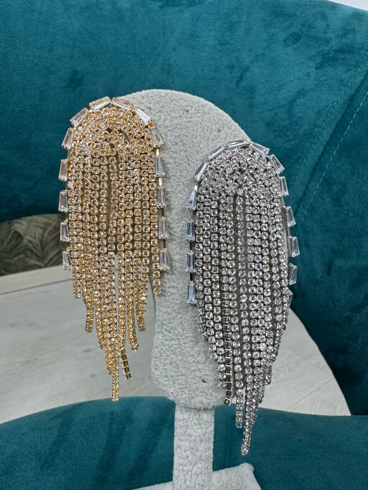 Orecchini pendenti luccicanti