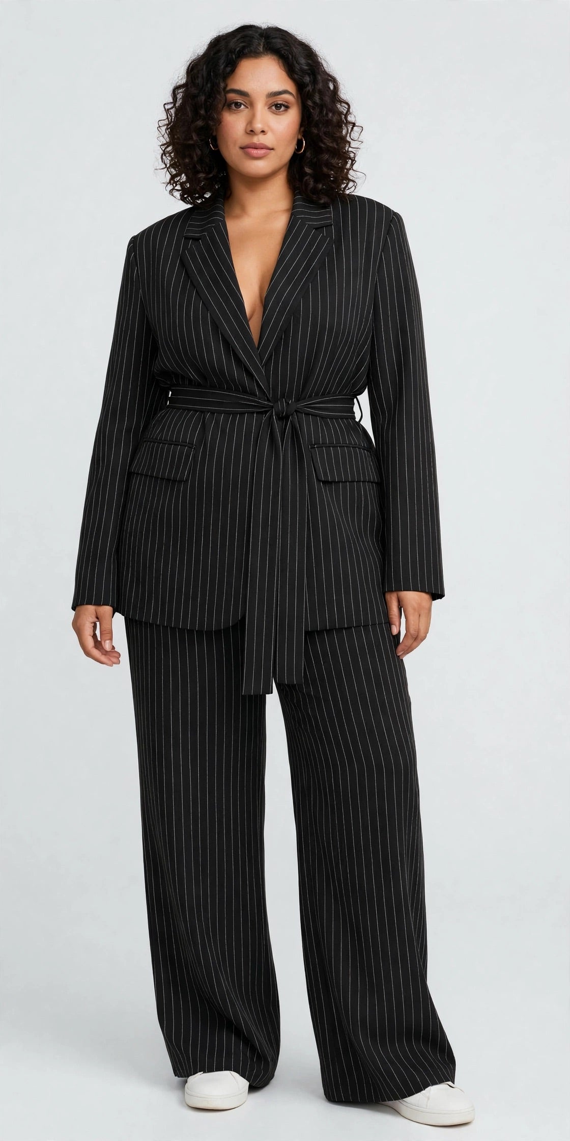 Tailleur gessato curvy