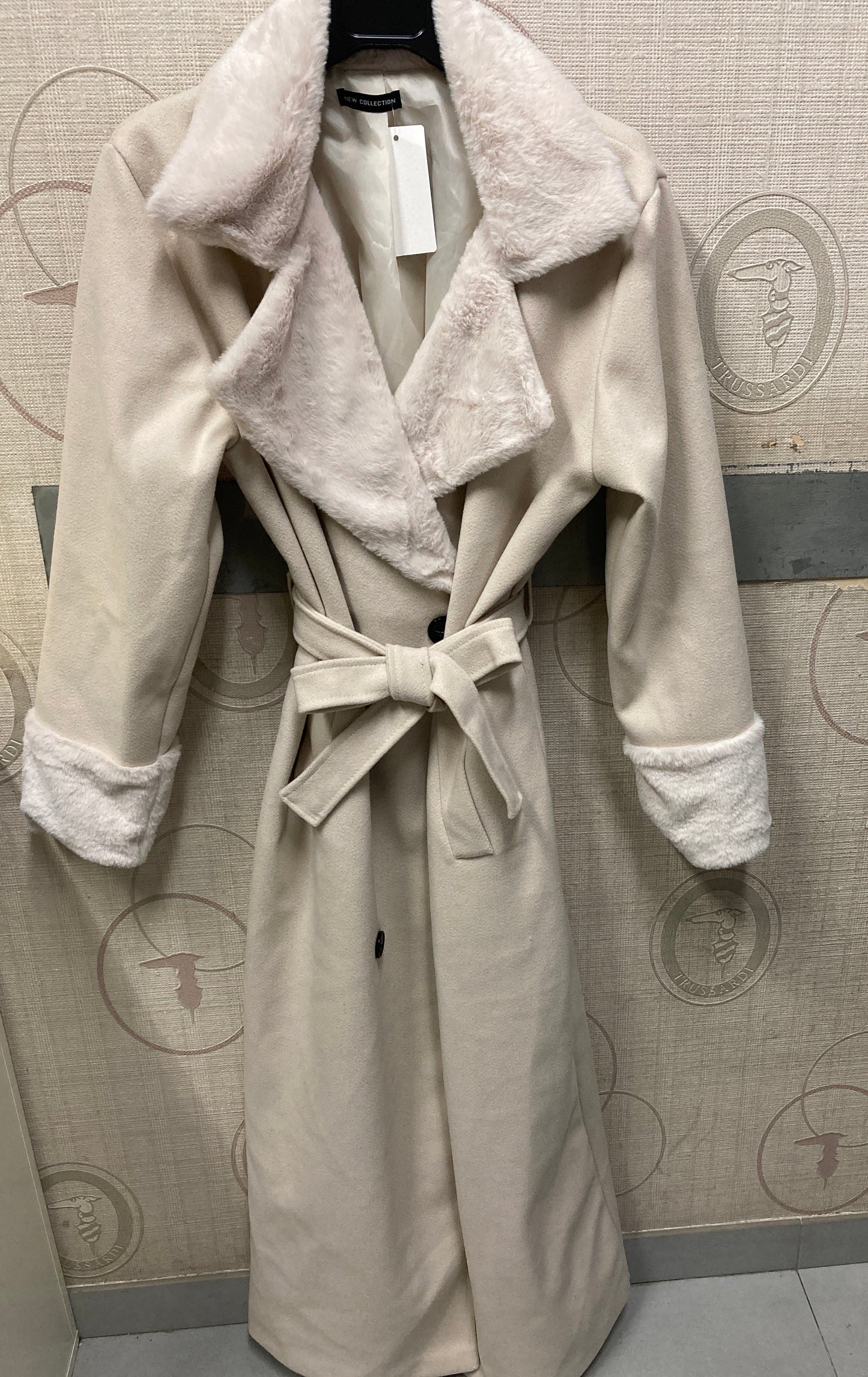 Cappottino doppio petto con pellicciotto