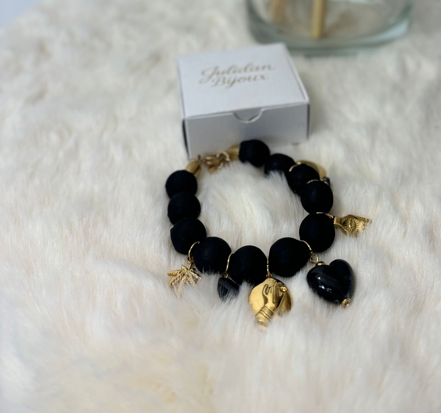 Bracciale con ciondoli e cuore