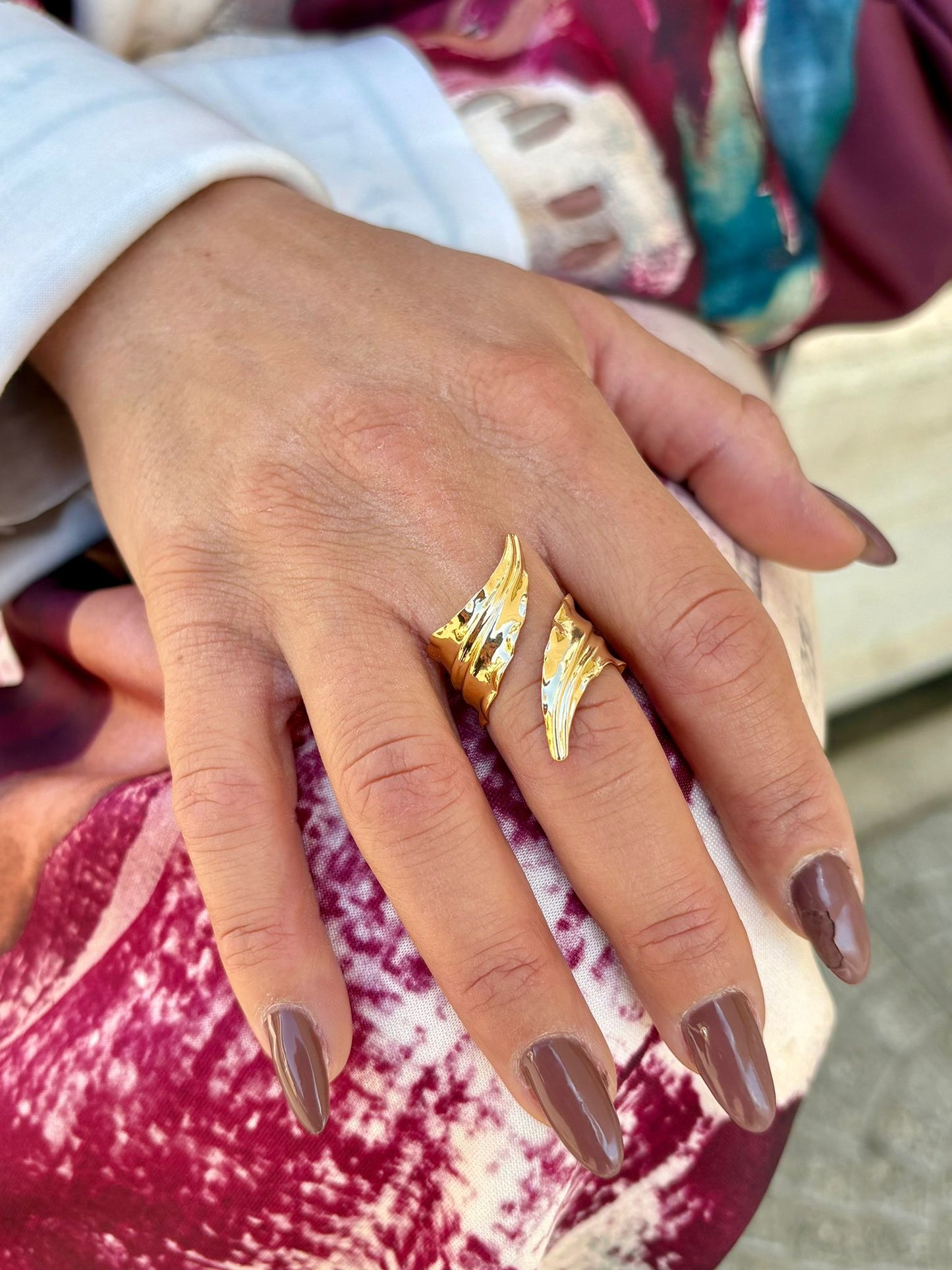 Anello foglia ad incrocio